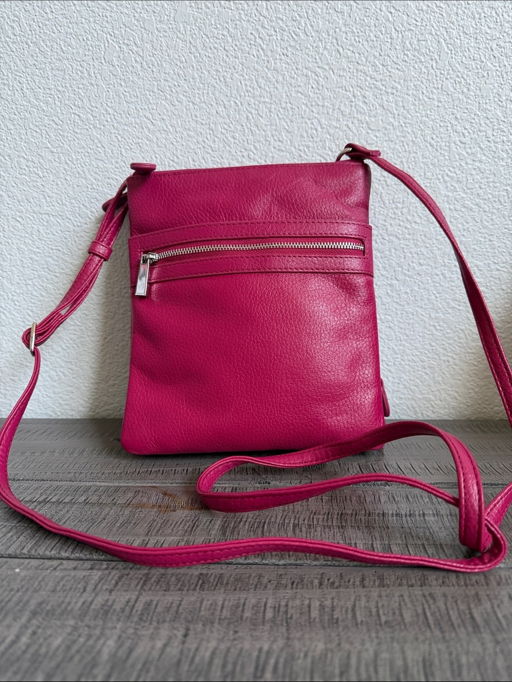 Giani Bernini Women's Triple-Zip Pebble Leather Dasher Crossbody NWOT